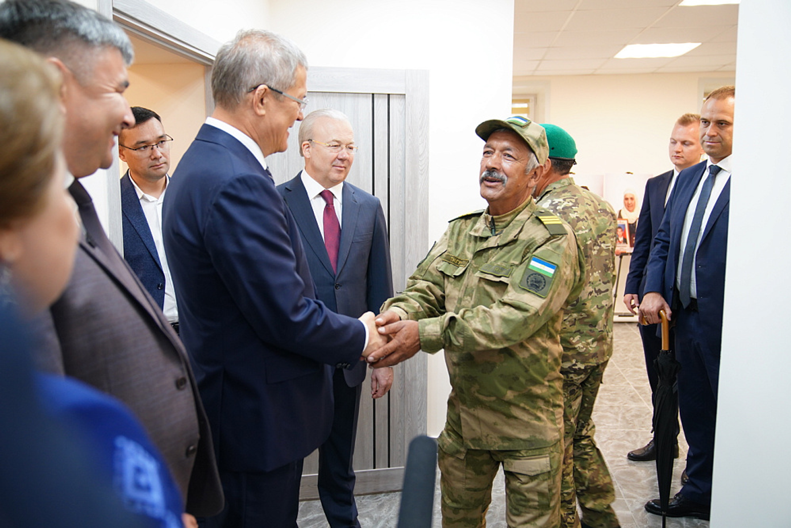 Глава Башкирии Радий Хабиров посетил Центр поддержки участников СВО в Баймаке