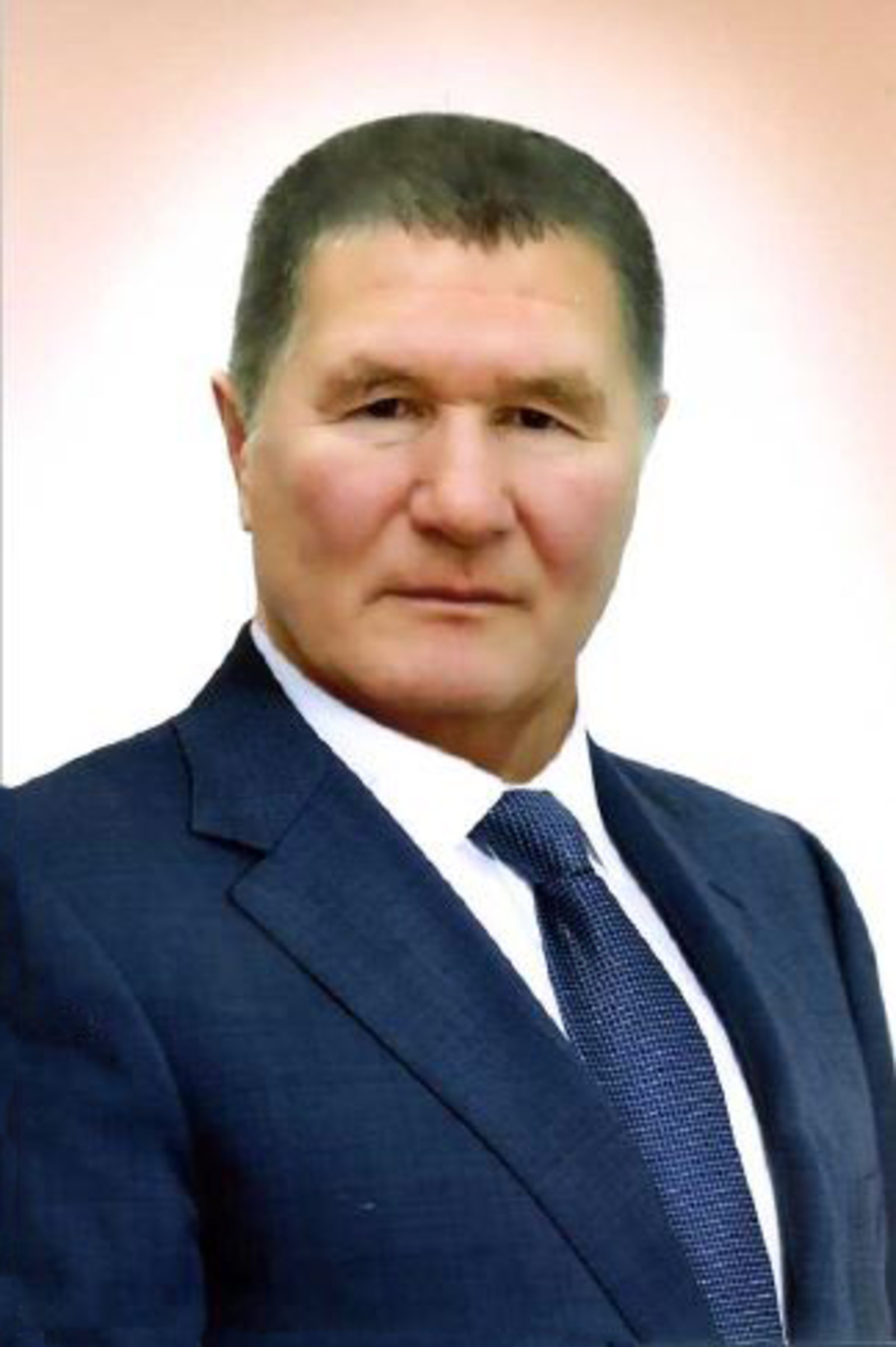 Уважаемый руководитель, опытный труженик