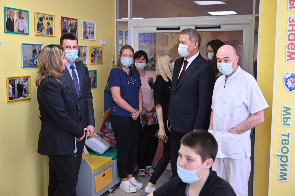 Радий Хабиров посетил в Москве центр трансплантологии и искусственных органов имени академика Валерия Шумакова