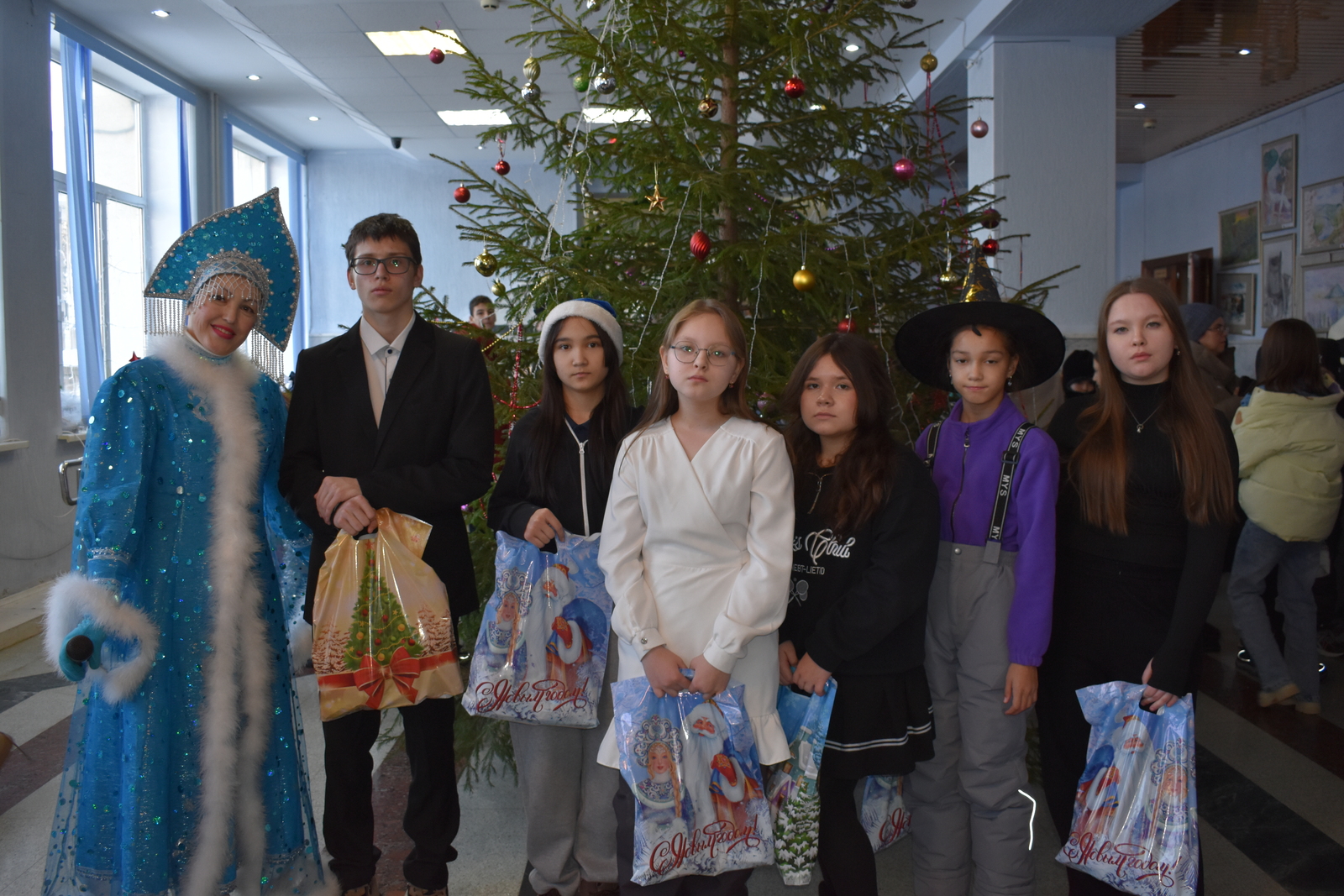 Веселые новогодние утренники