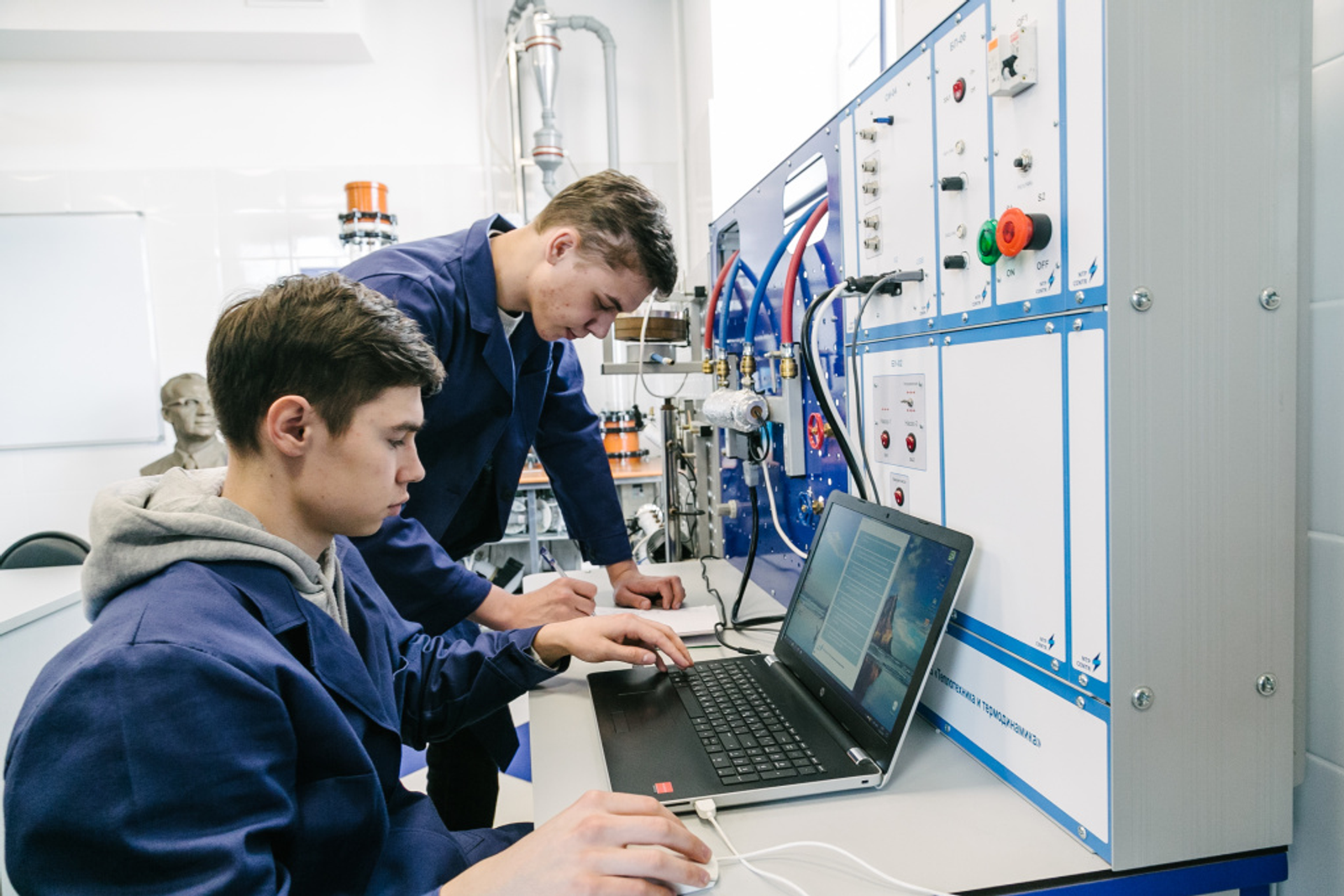 В Уфе будут готовить команды инженеров для технологического прорыва