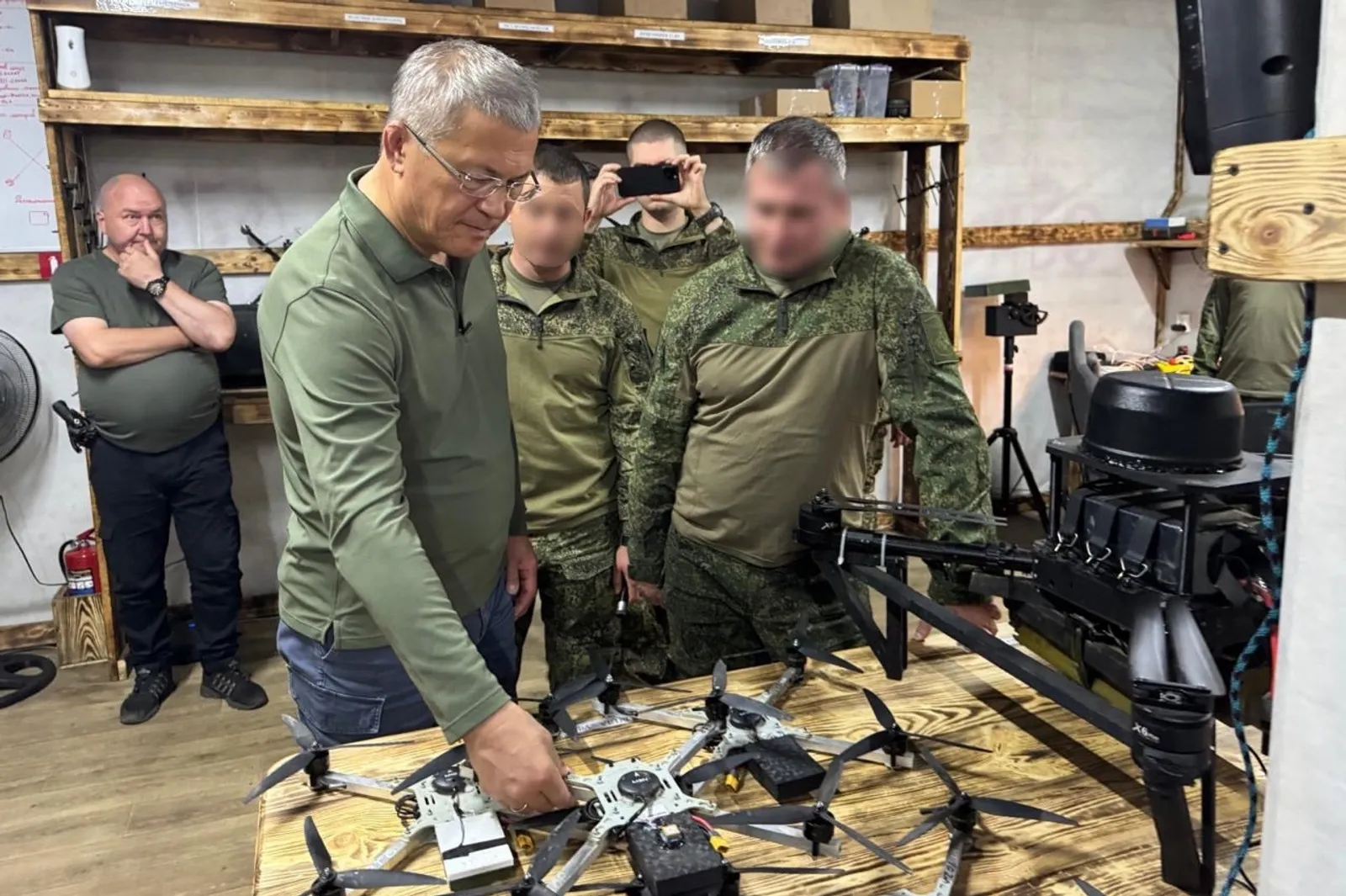 Бойцы поблагодарили Радия Хабирова за поставки беспилотного оборудования
