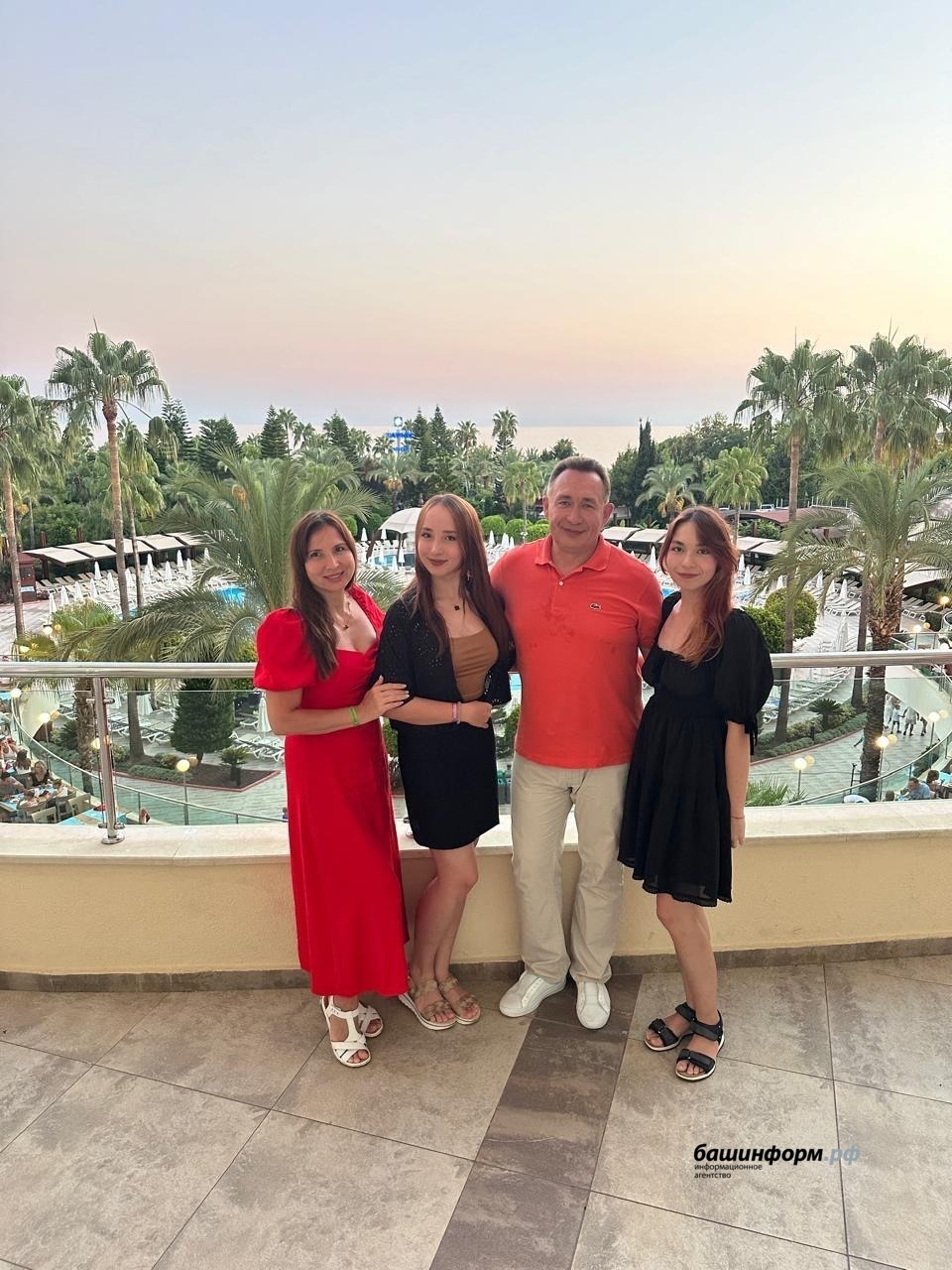 Многодетная мама-психолог из Уфы запустила проект «Семья под ключ»