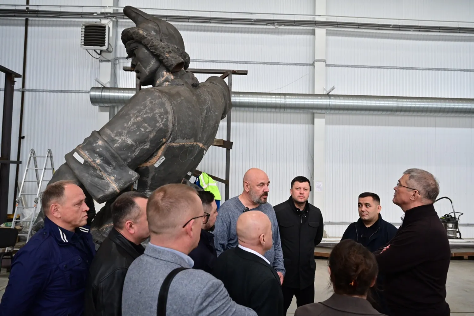 Радий Хабиров о ходе реставрации памятника Салавату Юлаеву