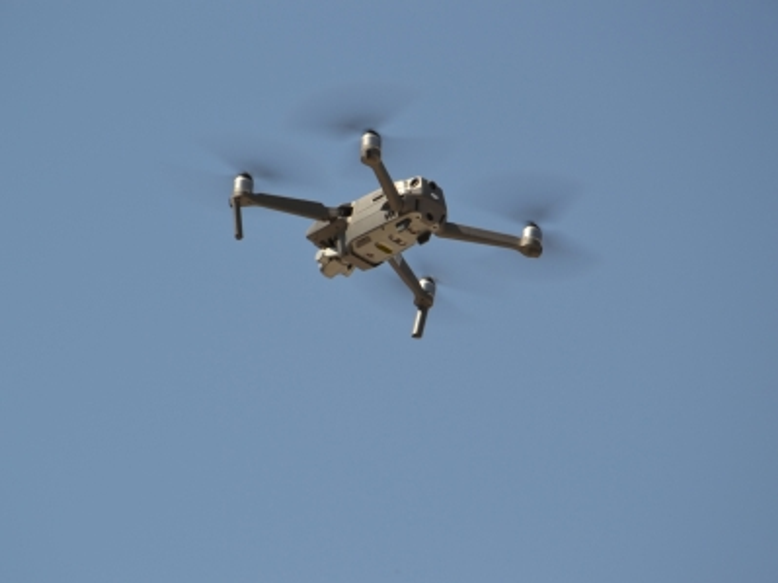 Российские войска нанесли 1 массированный и 5 групповых ударов по Украине