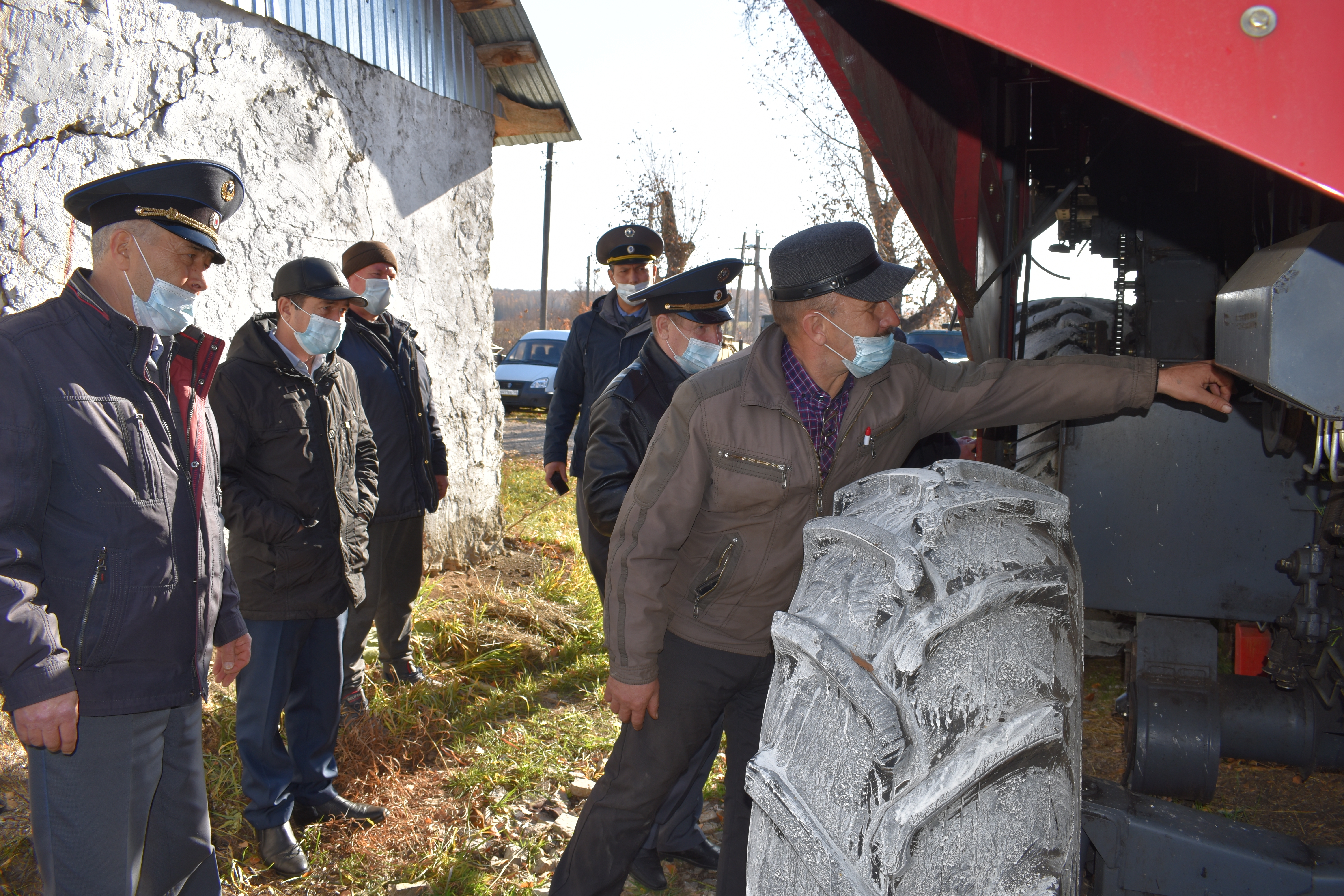 В Мечетлинском районе проверили подготовку сельхозтехники к зиме