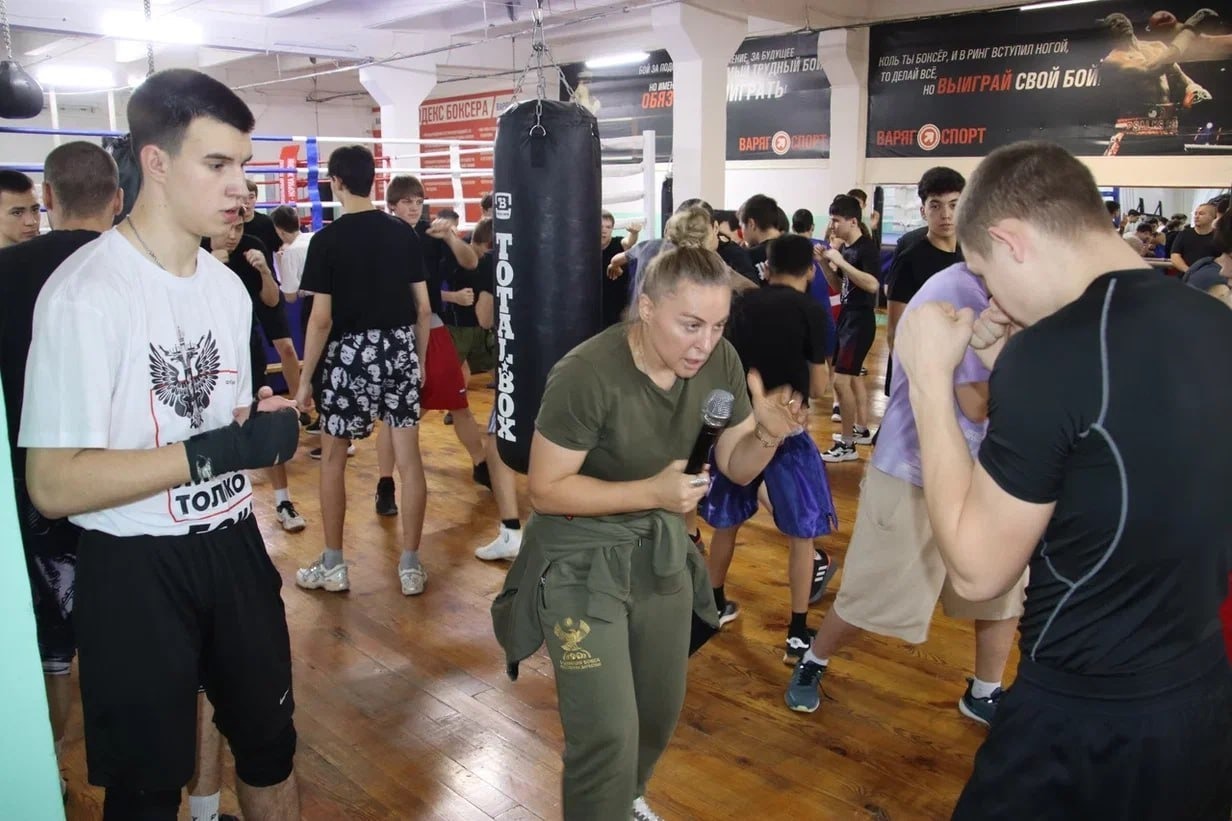 Мастер-класс по боксу прошёл в ДЮСШ г. Нефтекамска