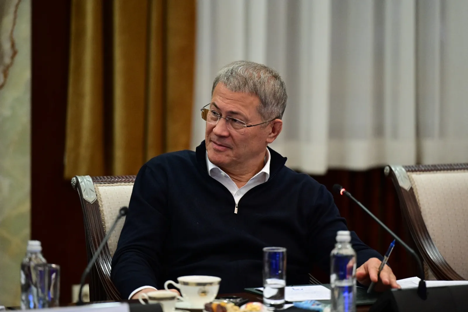 Радий Хабиров провел встречу с аналитиками политической сферы