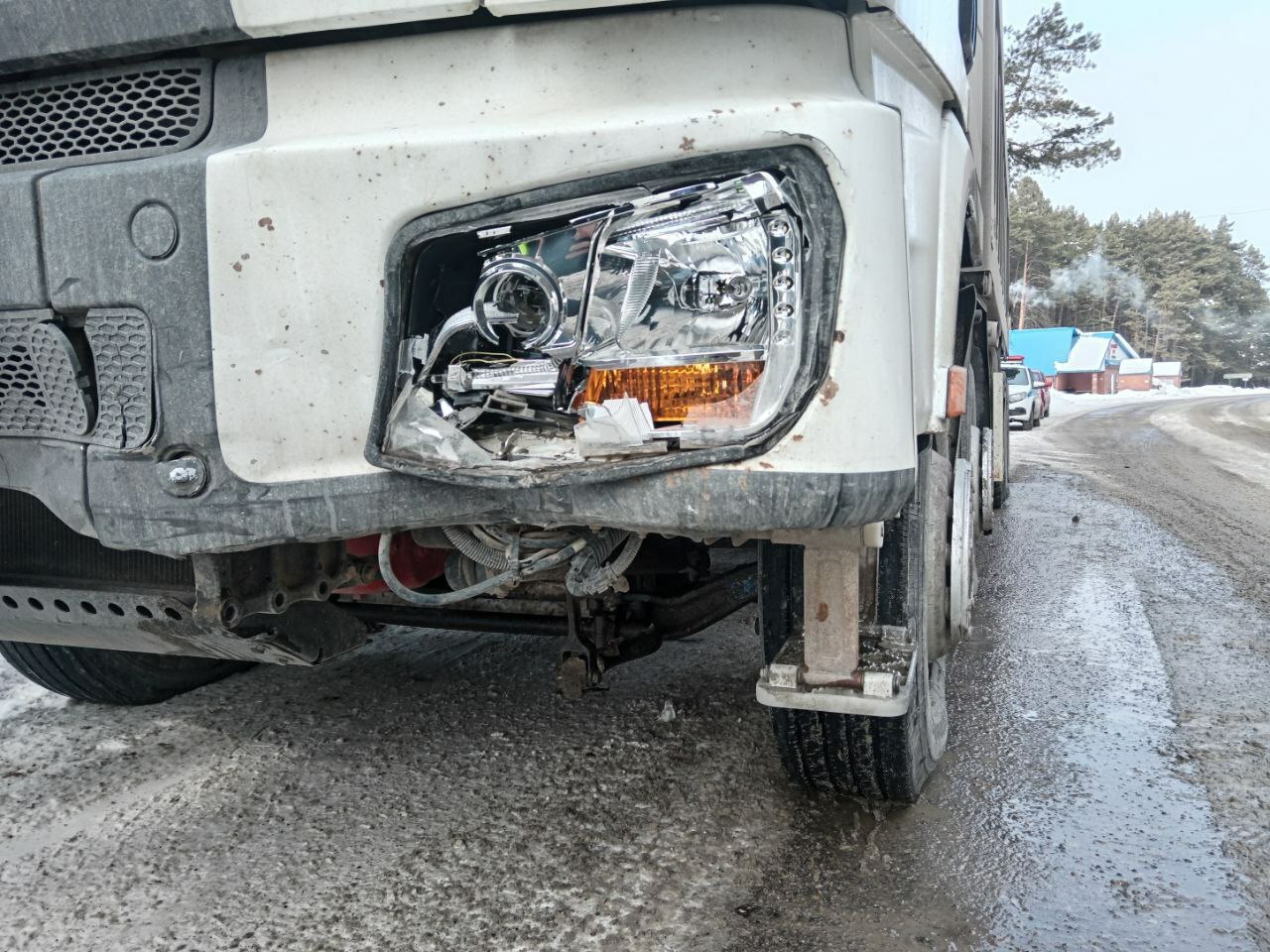 В селе Большеустьикинское водитель Лады Гранты не уступила дорогу грузовику