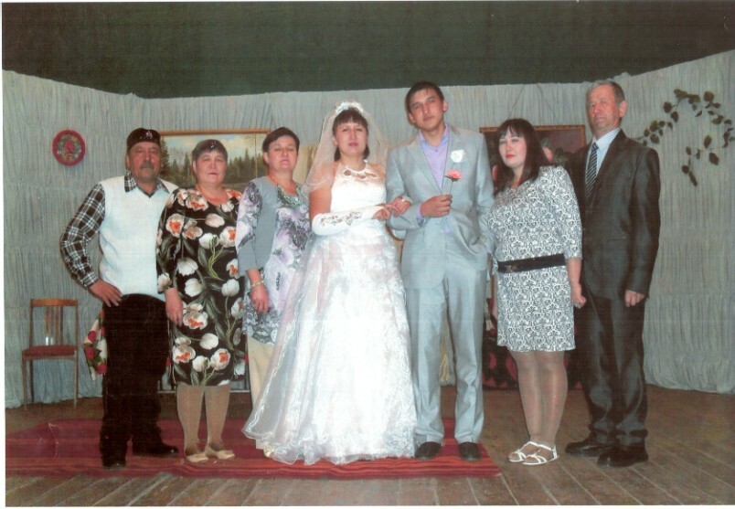 Театр продолжает жить