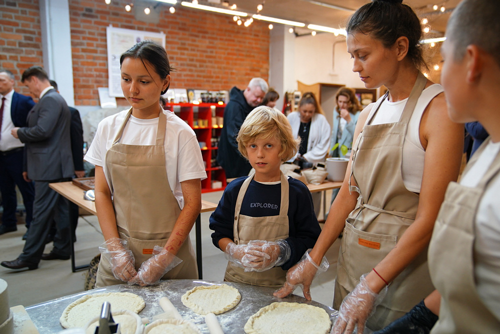 Радий Хабиров посетил пятый фестиваль гостеприимства "Купец 2.0"