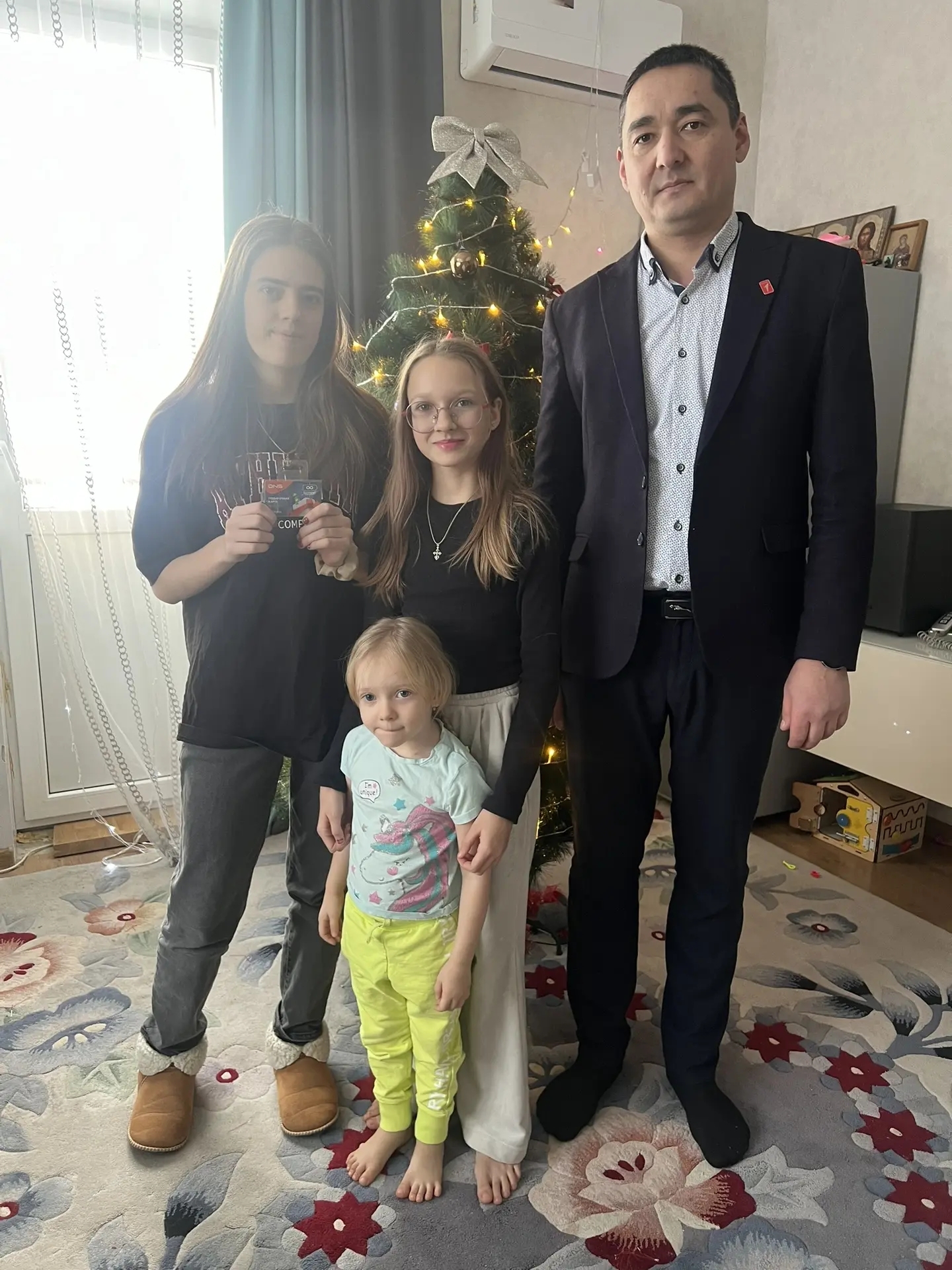 Мечетлинцы исполняют желания детей в рамках акции "Елка желаний"