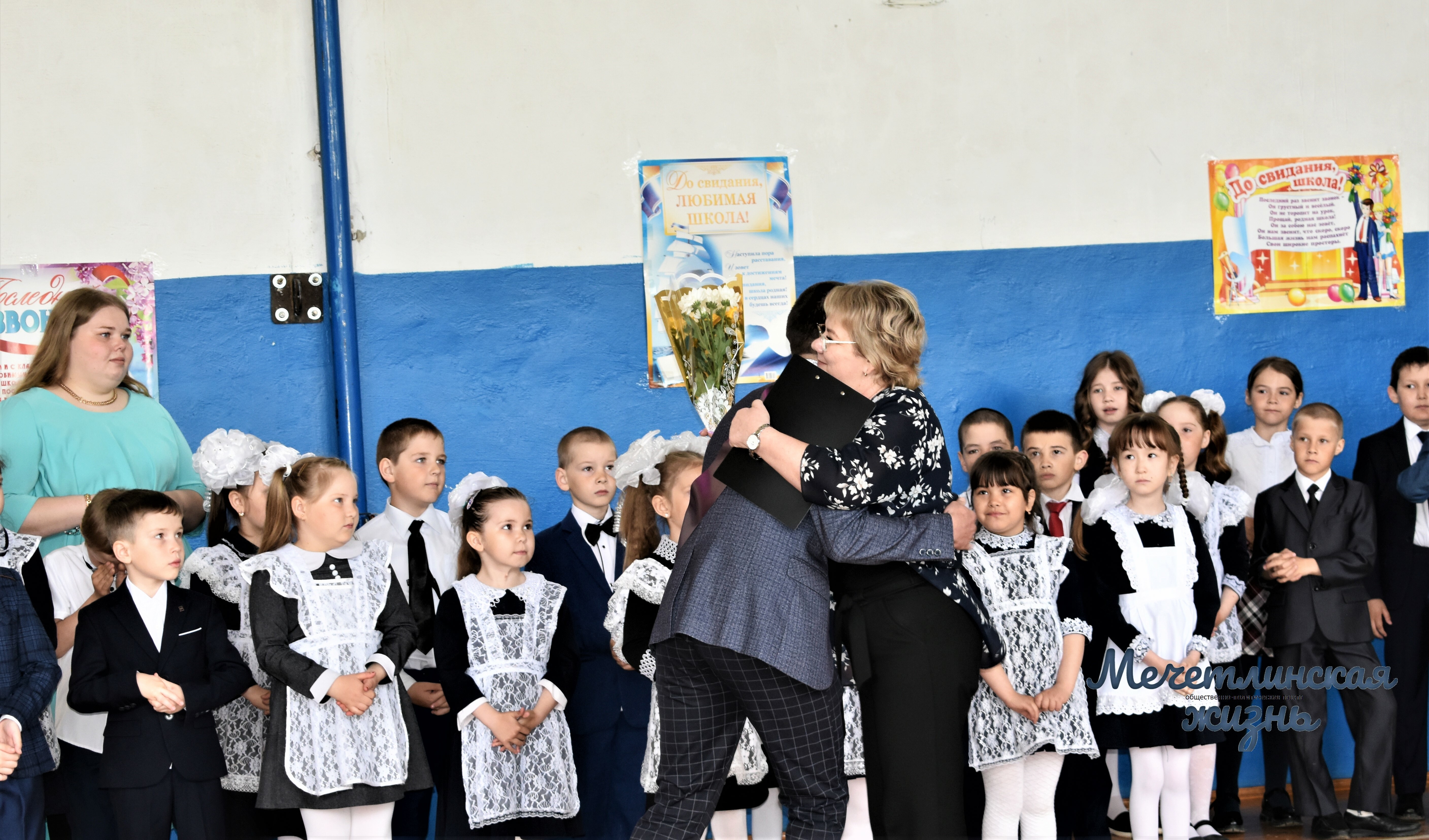 В школах Башкирии прозвенел последний звонок для 11-классников