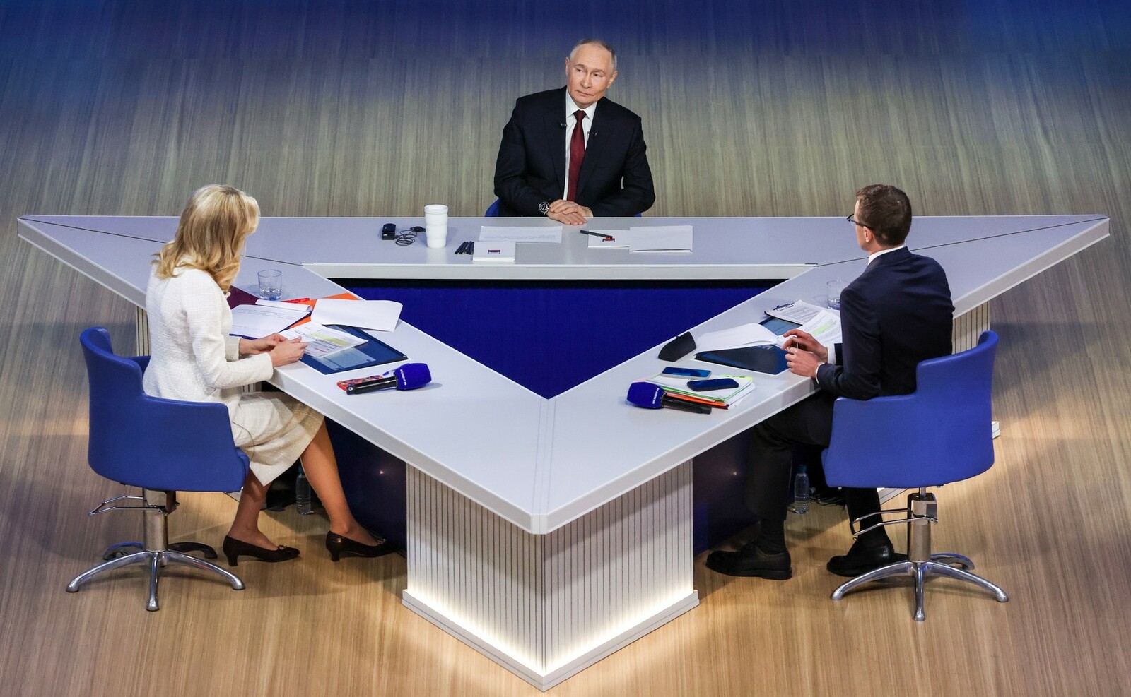 Владимир Путин обозначил условия окончания конфликта на Украине