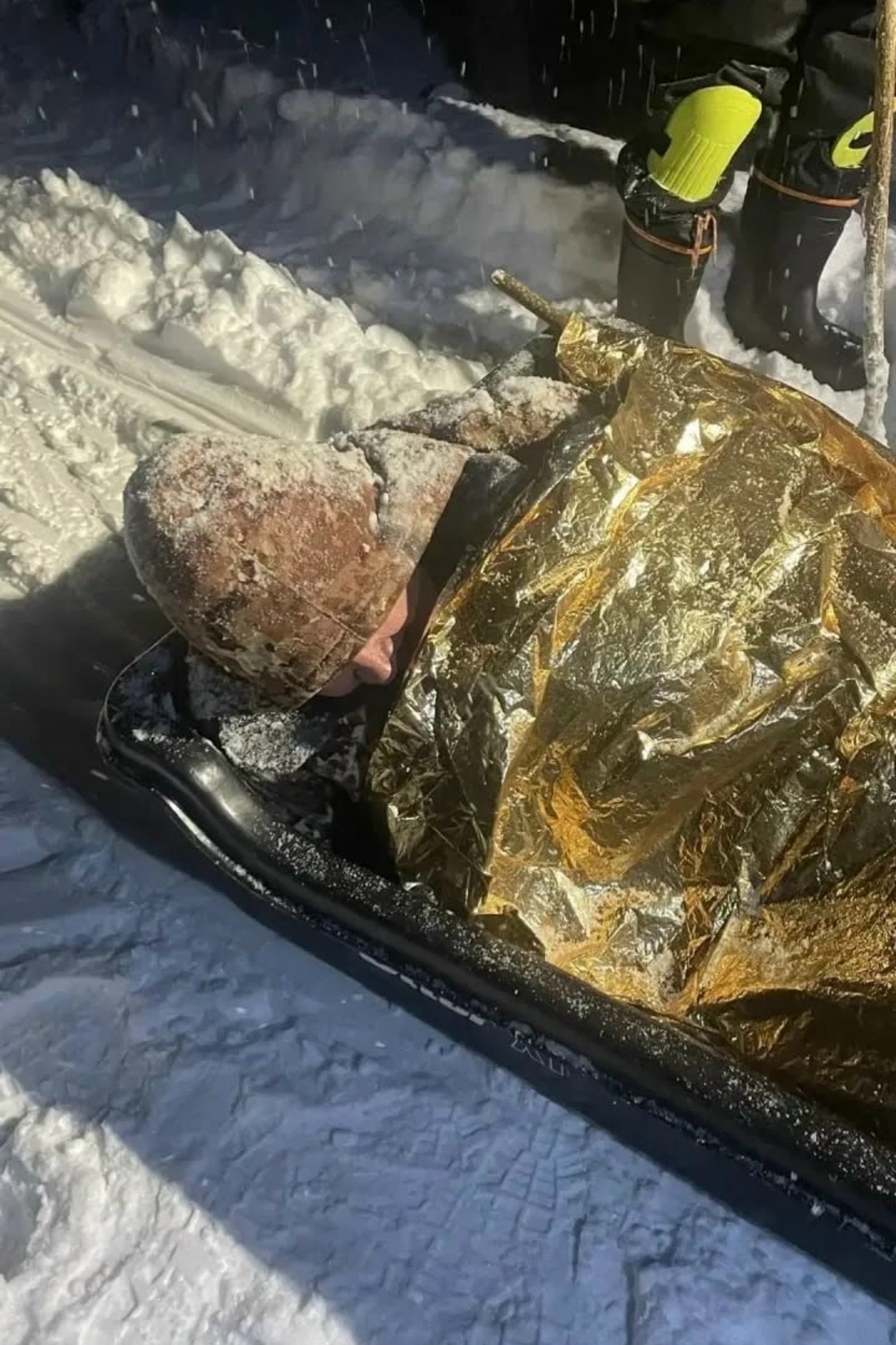 Переохлаждение на льду: история спасения рыбака в Башкирии